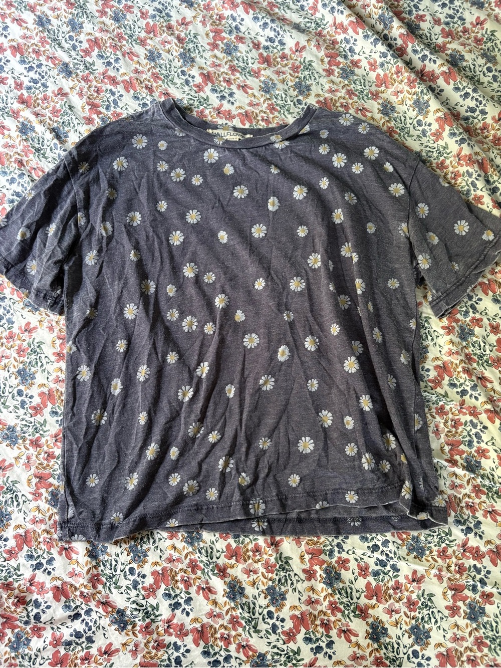 Wallflower Black Daisy Print Short Sleeve Tee